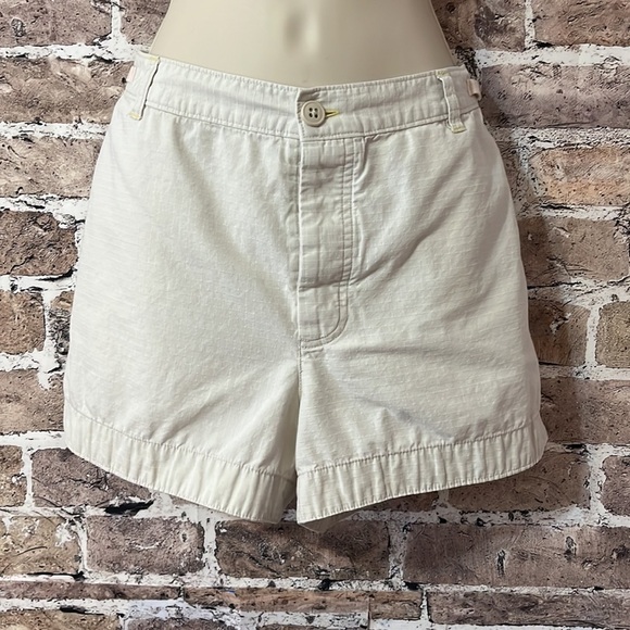 GAP Button Fly Shorts - Picture 7 of 7
